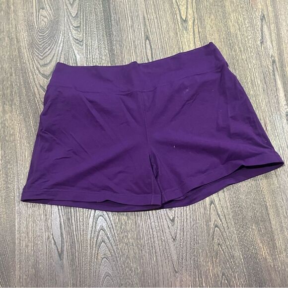 Athleta Womens Activewear Shorts Mid Rise Pockets Stretch Pull-On Purple Size 24 - Picture 1 of 3
